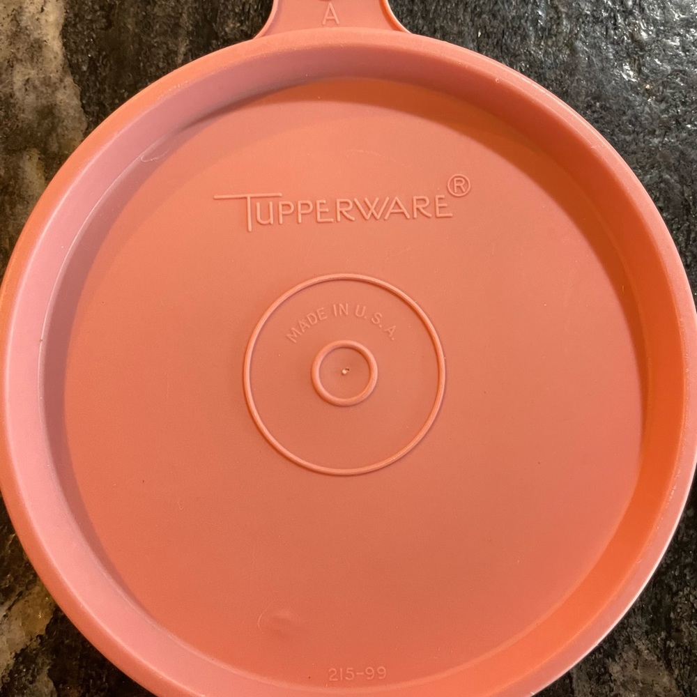 Two Small Tupperware Lids - Picture 4 of 5